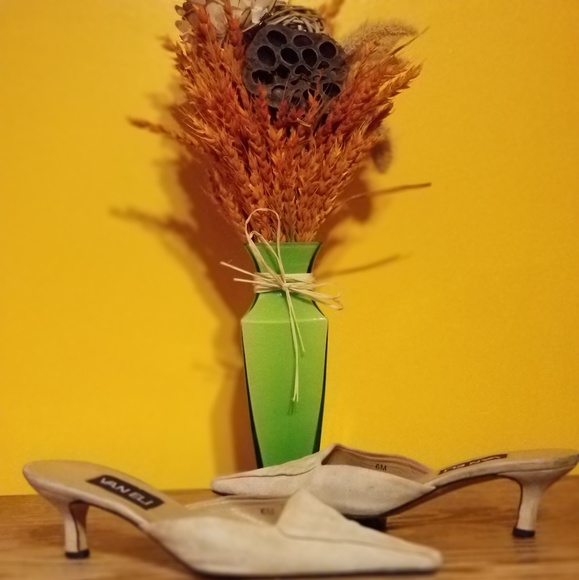 Van Eli Suede Slide Kitten Heel - Picture 5 of 8